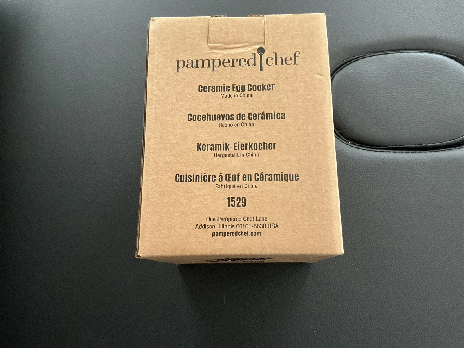 Pampered Chef Ceramic Egg Cooker NEW IN BOX- Ceramic White