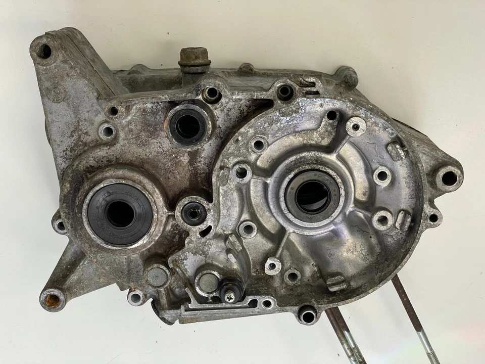 1988 Yamaha YSR50 YSR 50 Engine Cases Left Right - Изображение 3 из 4