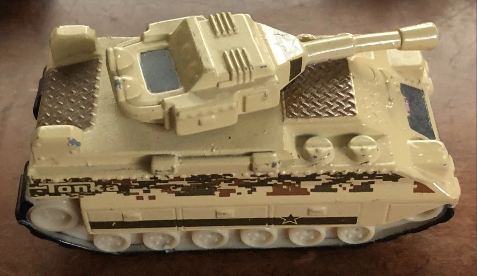 Tonka Hasbro Funrise 2013 tanque bronceado desierto ruedas militares torreta giratoria metal Foto 2 de 4