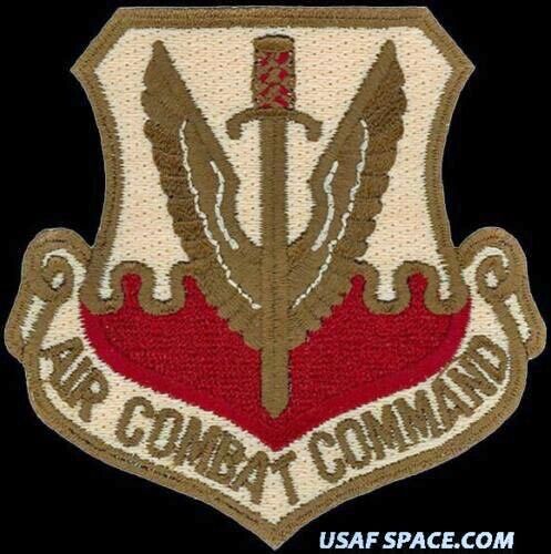 AIR FORCE AIR COMBAT COMMAND AUTHENTIC USAF DESERT PATCH NEUWERTIG **** - Bild 1 von 2