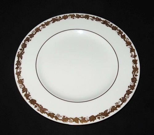 Wedgwood WHITEHALL 4001 White & Gold Grape Vine Leaves Dinner Plate, 10 3/4"
