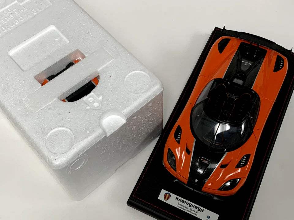 1/18 AutoArt Koenigsegg Agera RS 锥形橙色/碳纤维 79023 皮革 — 第 2/4 张图片