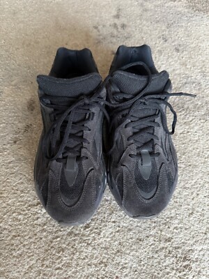 Adidas Yeezy 700 Vanta V2 Boost black Sneaker Men's 8 1/2 42 (FU6684) schwarz