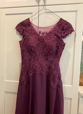 Lavetir  Mother of the Bride Dress . Not worn/Not Altered. Size 8. Plum