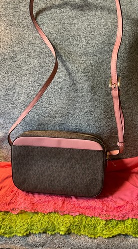 Michael Kors Jetset Brown Primrose Travel Coated Canvas Chain Sig Zip Crossbody - Picture 6 of 16