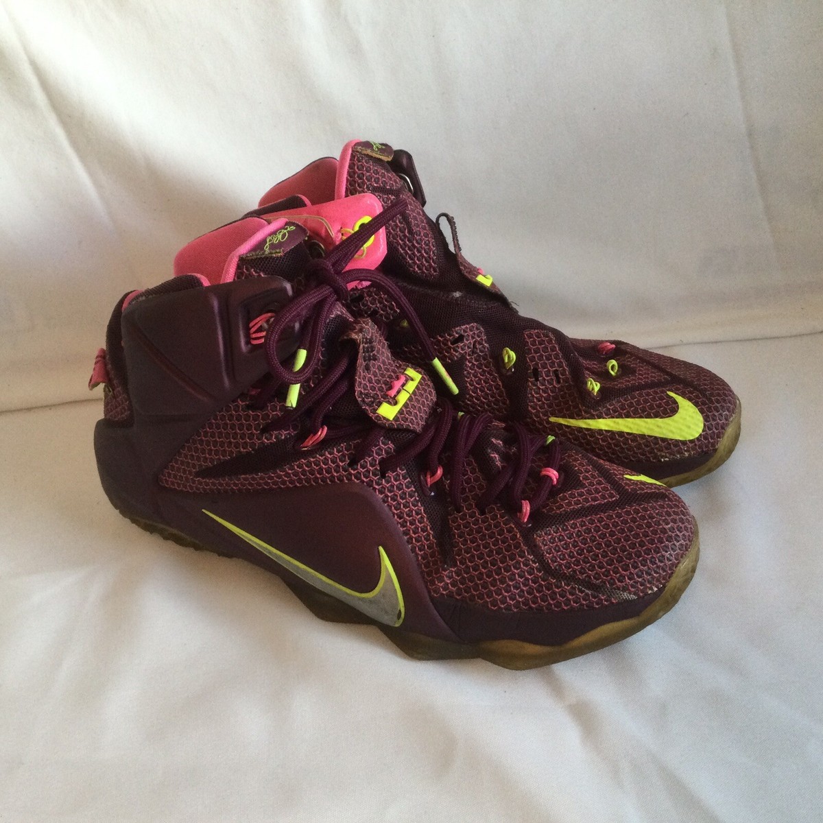 Nike LeBron James 12 Double Helix Size Purple 684593-607