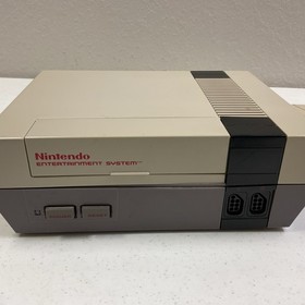 Nintendo NES-001 Entertainment System NES-026 Joy Stick Controller