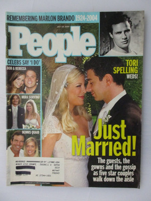 PEOPLE MAGAZINE JULY 19, 2004 TORI SPELLING JUST MARRIED MARLON BRANDO TRIBUTE