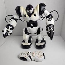 WowWee Robosapien Robot 14 Inch And Remote Control, Fully Working 2004