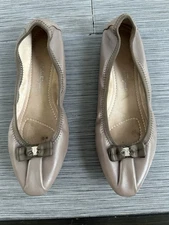 Ferragamo Flats Taupe Sz39/US9