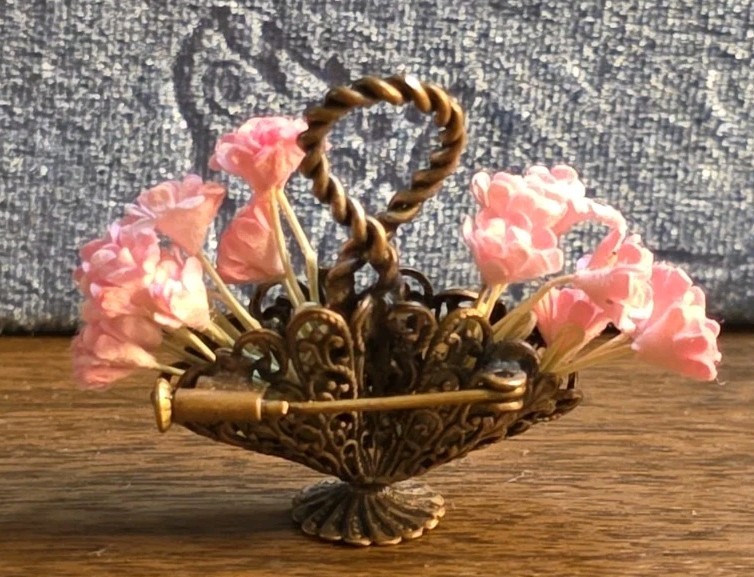 Picture 5 of 19
