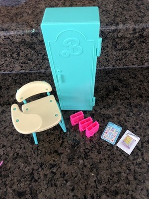 BARBIE Locker School Desk And 5 Accessories Vintage 1991