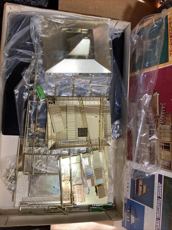 Vntg Deluxe Gold Kinkaku-Ji Temple Model Assembly Kit JAPAN RARE! Read - Image 3 of 4