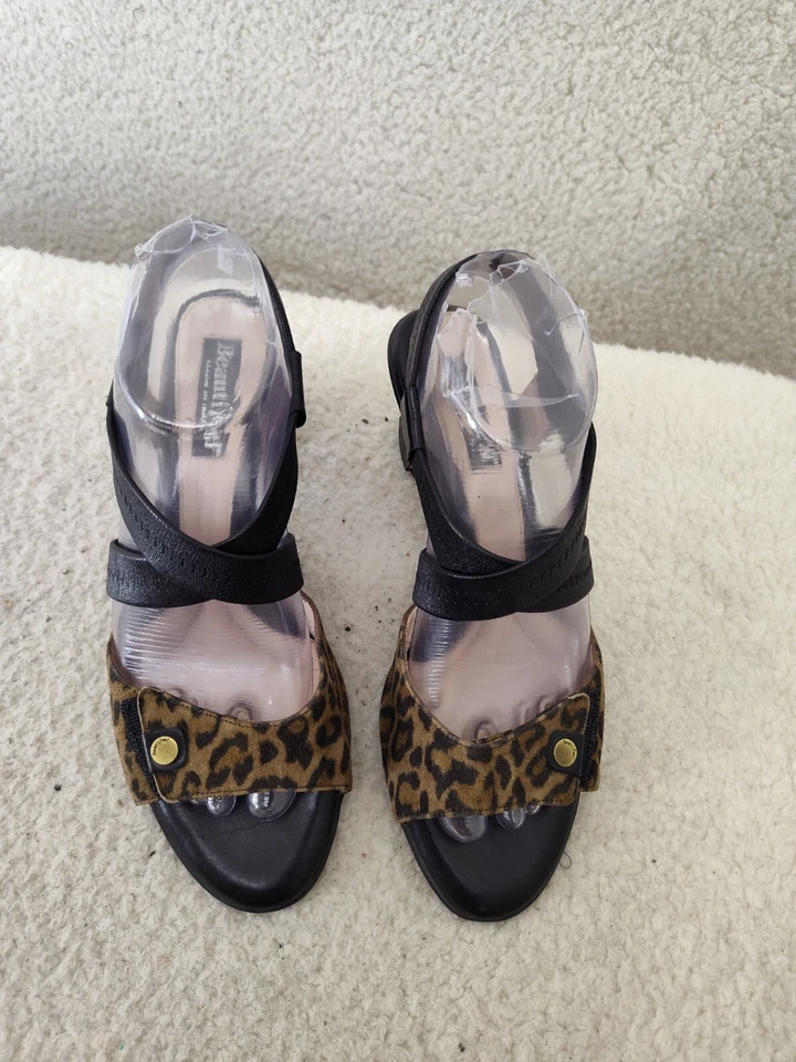 Sapatos confortáveis BeautiFeel femininos salto 8,5 marrom estampa animal biqueira aberta - Imagem 3 de 4