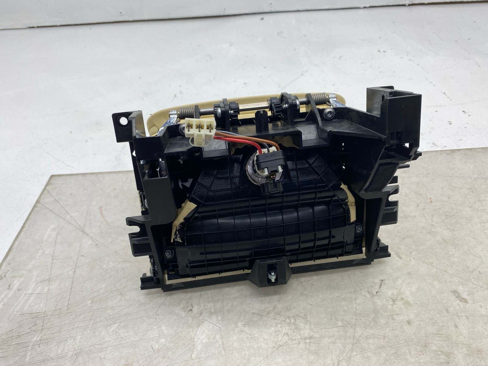 2010-2020 BENTLEY MULSANNE OEM FRONT CENTER CONSOLE STORAGE TRAY 3Y0857143