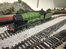 Hornby (OO) R866 LNER Green Class B12/3 4-6-0 Locomotive.