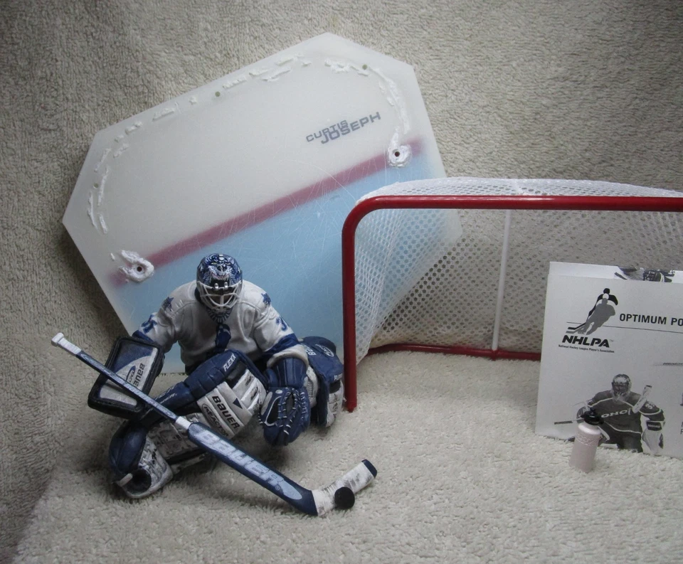 Figura de portero Curtis Joseph 2000 McFarlane Hockey Serie 1, red y accesorios Foto 4 de 4