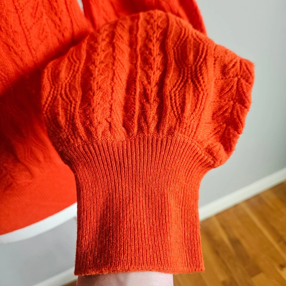 Demylee x J. Suéter Crew M Naranja Lana Acogedor Cable Tejido Silencioso Lujo Academia Foto 2 de 4