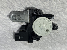 2014-2016 KIA SOUL Front Right Window Motor 82460-B2010 OEM #112