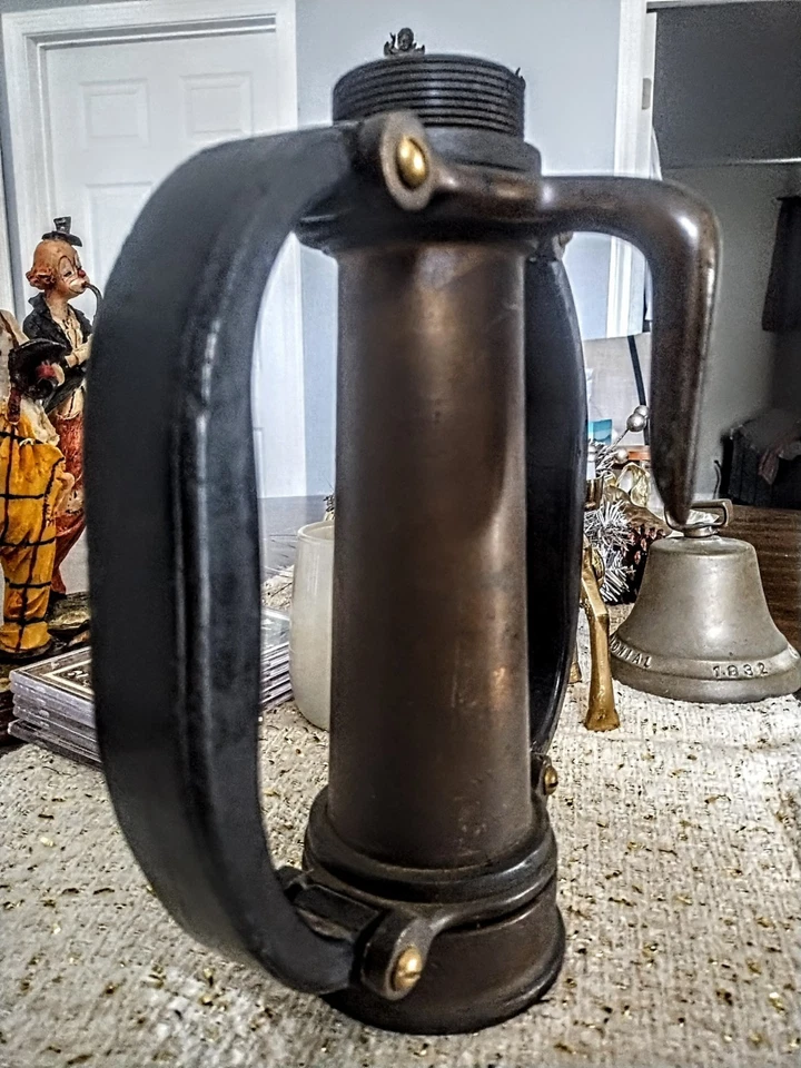 Base de Bocal de Fogo Pesado em Latão Antigo ALÇAS DUPLAS & GANCHO - Imagem 4 de 4