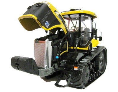 トラクター　CHALLENGER MT765B 1:32　Kubota　ヤンマー トラクター CHALLENGER MT765B 1:32 Kubota ヤンマー