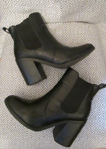 NEW LOOK PULL ON ANKLE BOOTS BLACK UK6 - Picture 3 of 11