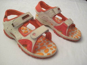 floater sandals