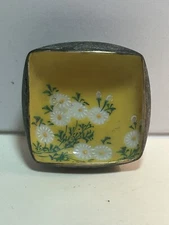 Vintage Hand Painted Porcelain Daisies Flowers Salt Cellar Sauce Trinket Dish