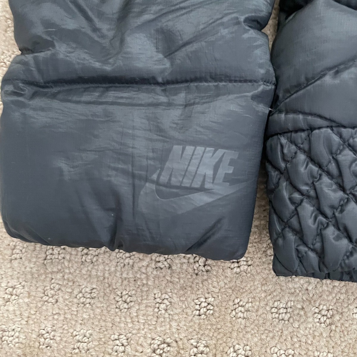 NIKE Cascade 700 Down Goose Jacket Women Small Black Removable 