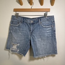 American Eagle Women's Distressed Shorts Size 6 Light Wash Denim Cut Off