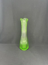 Vintage L.E. Smith Lime Green 12” Ribbed Glass Vase MCM