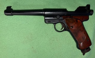 Vintage Crosman Mark 1 Target .22 Cal Air Pistol 1966 83