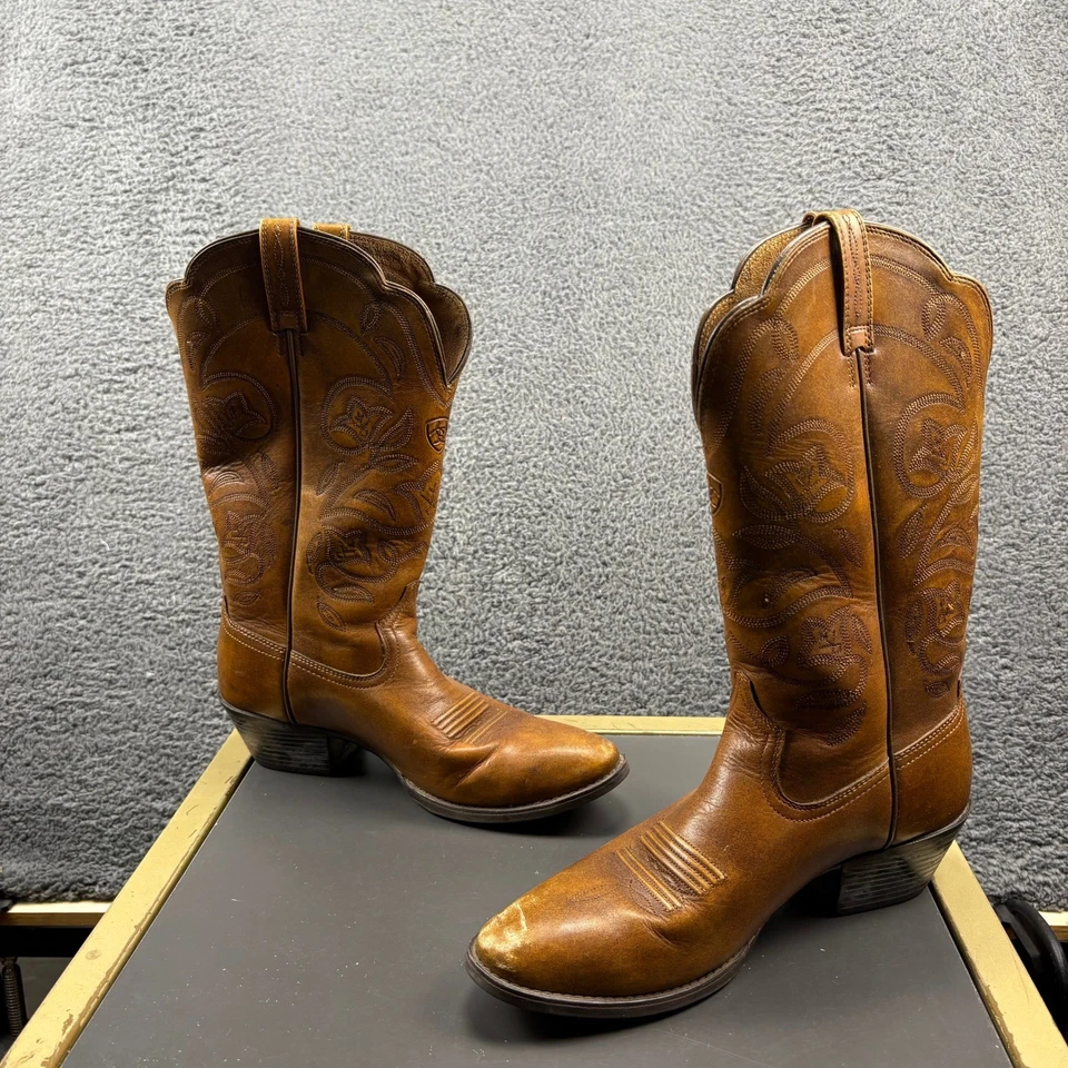 Botas de caubói Ariat Heritage R Toe couro marrom ocidental bordadas florais 8,5B - Imagem 2 de 4