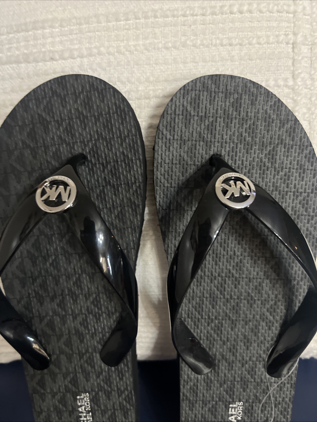 Michael Kors Bedford Glam Black Platform MK Logo Flip Flop - Women's Size 9 thumbnail 2