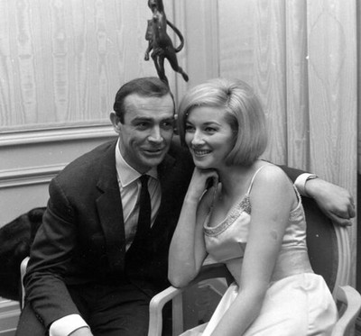 Sean Connery Daniela Bianchi  Busty 10x10 giclee photo James Bond Girl 007