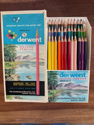 Vintage 1950s Derwent Colored Pencils Series 19 Cumberland Pencil Co