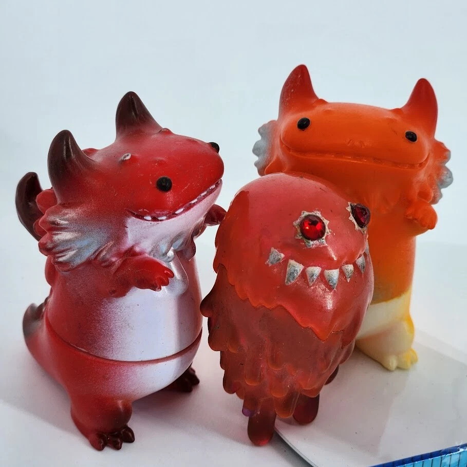 Figuras Baby Byron VAG SERIE 9 MEDICOMTOY Rojo Naranja e Instintoy Serie Líquida Foto 2 de 4