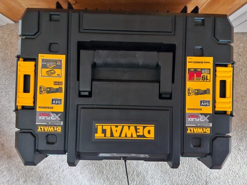 DeWalt DCS389X2 54V XR Reciprocating Saw With 2 x 9Ah Batteries, Charger & Case - Picture 3 of 7