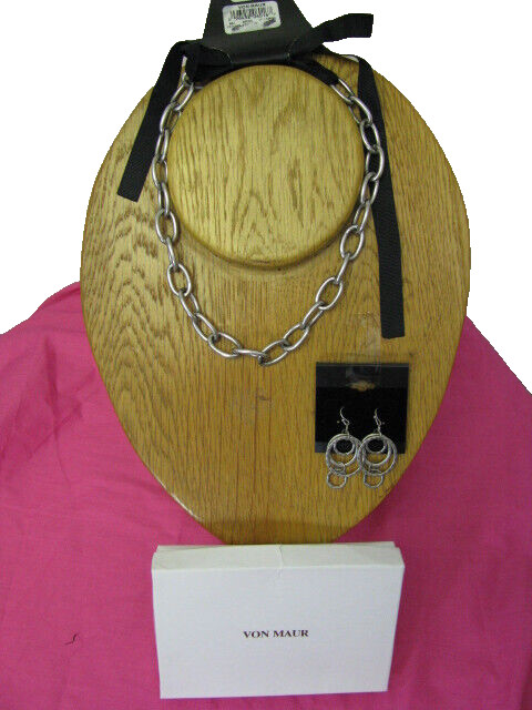Womens NWOT 2pc Von Maur sexy black ribbon silver chain necklace earring set
