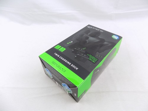Boxed Like New Xbox One 4Gamers Twin Charging Dock - Picture 4 of 5