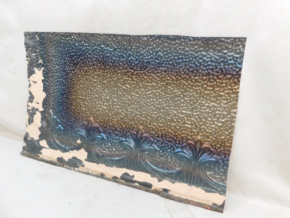 Telha de borda estilo vitoriano Fleur De Lis antiga de 1800 24 pol. TETO DE ESTANHO ORNAMENTADO - Imagem 3 de 4