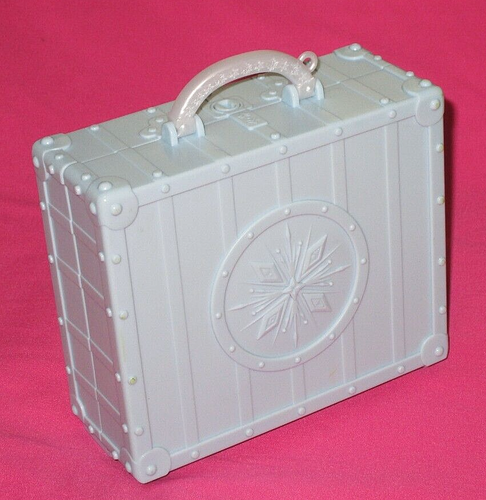 Frozen 2 Pop Up Playset Ahtohallan Adventures w/ 3 Elsa Mini Dolls, Figures - Picture 9 of 10