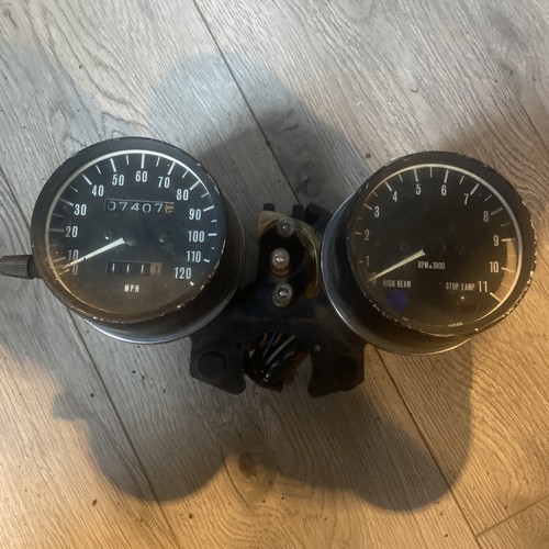 1976 KZ400 GAUGES SPEEDOMETER TACHOMETER GAUGES CLOCK