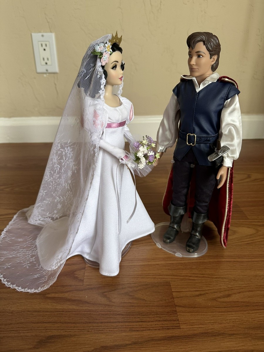 wedding dress snow white Disney Fairy Tale Weddings | D267 In honor of the 85th Anniversary of Snow White and the Seven Dwarfs Disney Fairy Tale Weddings Collection