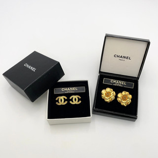 Orecchini/Waffle Camelia Autentici Chanel CocoGP 2 PZ 00A incisi 2 pezzi con B BA090177