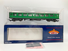 Bachmann 34-529 OO Gauge Bulleid 63Ft Corridor 2nd Open Coach substite box used