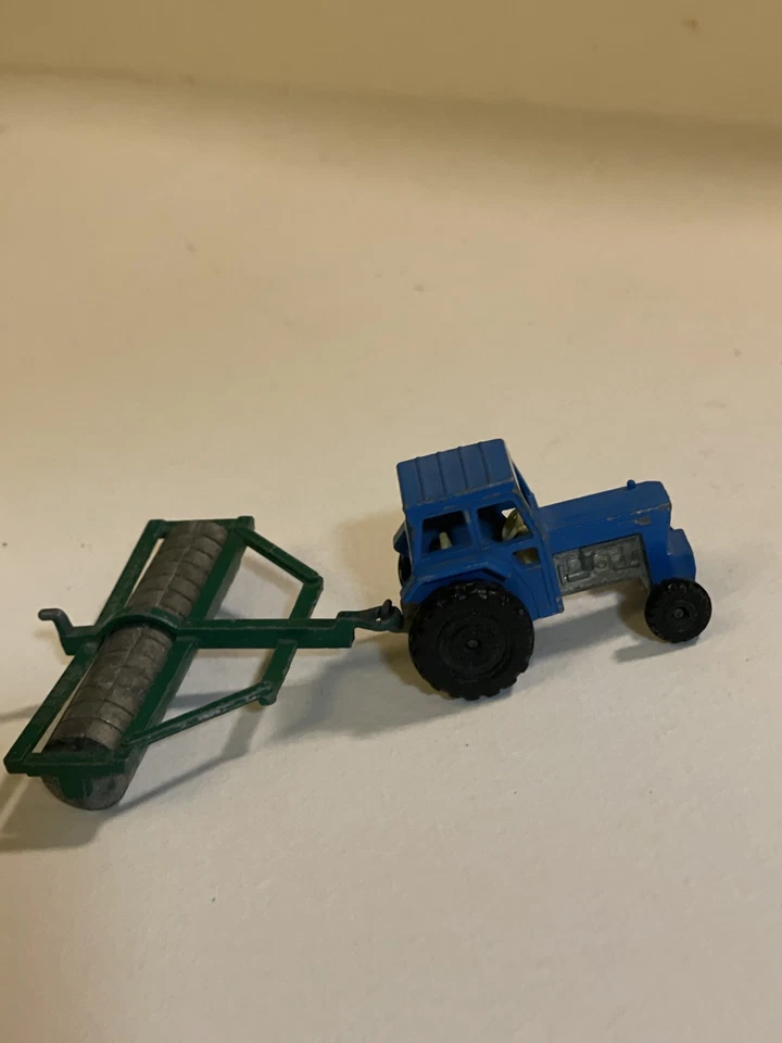 Matchbox Superfast No. 46 Ford Tractor & Harrow Green Britains.  - Image 4 of 4