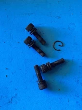 ECHO 610EVL Chainsaw OEM John Deere 66SV   4 Cylinder  Bolts. Bin 64