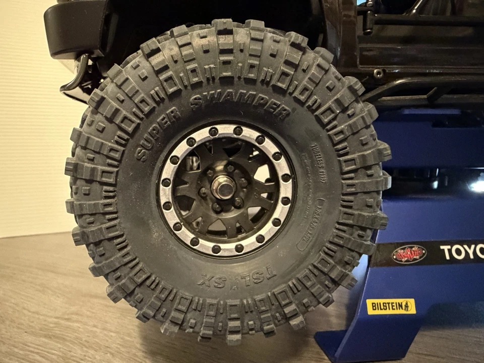 Rc4wd tf2 Toyota four runner 1/10 Used Crawler Off-road Desert Toy Radio Control - Image 2 of 4