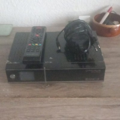 GigaBlue HD ULTRA UE HD Digital Sat-Receiver DVB-S2 HDMI USB Ethernet Schwarz